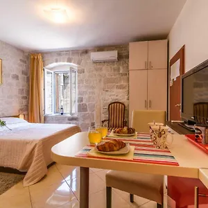 Dora -free Parking Appartement